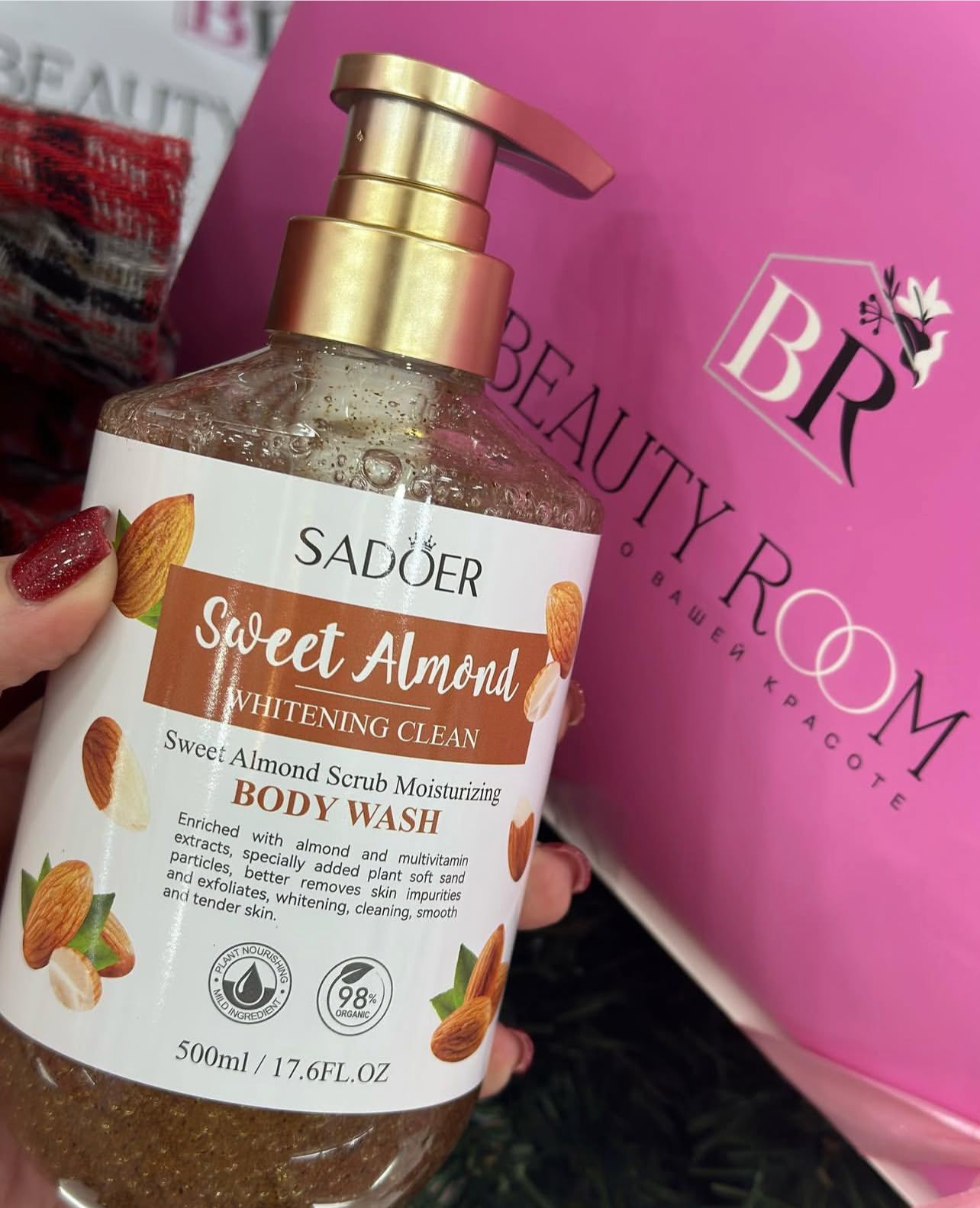Sadoer Sweet Almond Scrub Moisturising Body Wash 500ml SD05342