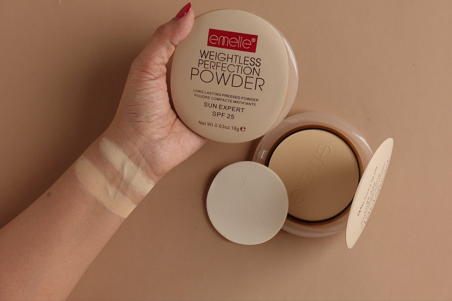 Emelie Weightless Perfection Face Compact Powder with SPF 25