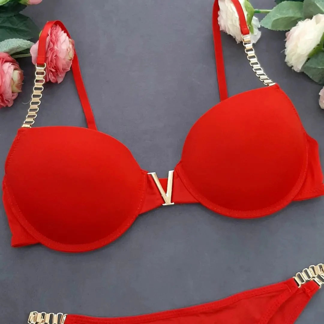 High Quality New Style Chain Straps Front Metal V buckel Bra & Panty Set 195