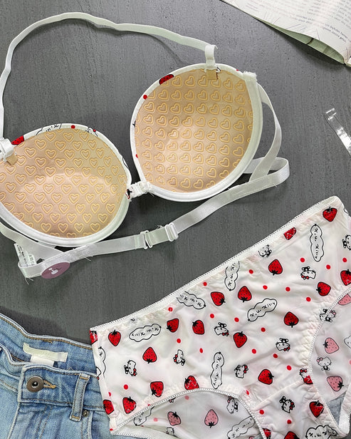 High Quality Front Open 4 In 1 Push-up Hello Kitty Print Adjustable Straps Bra Panty Set 016