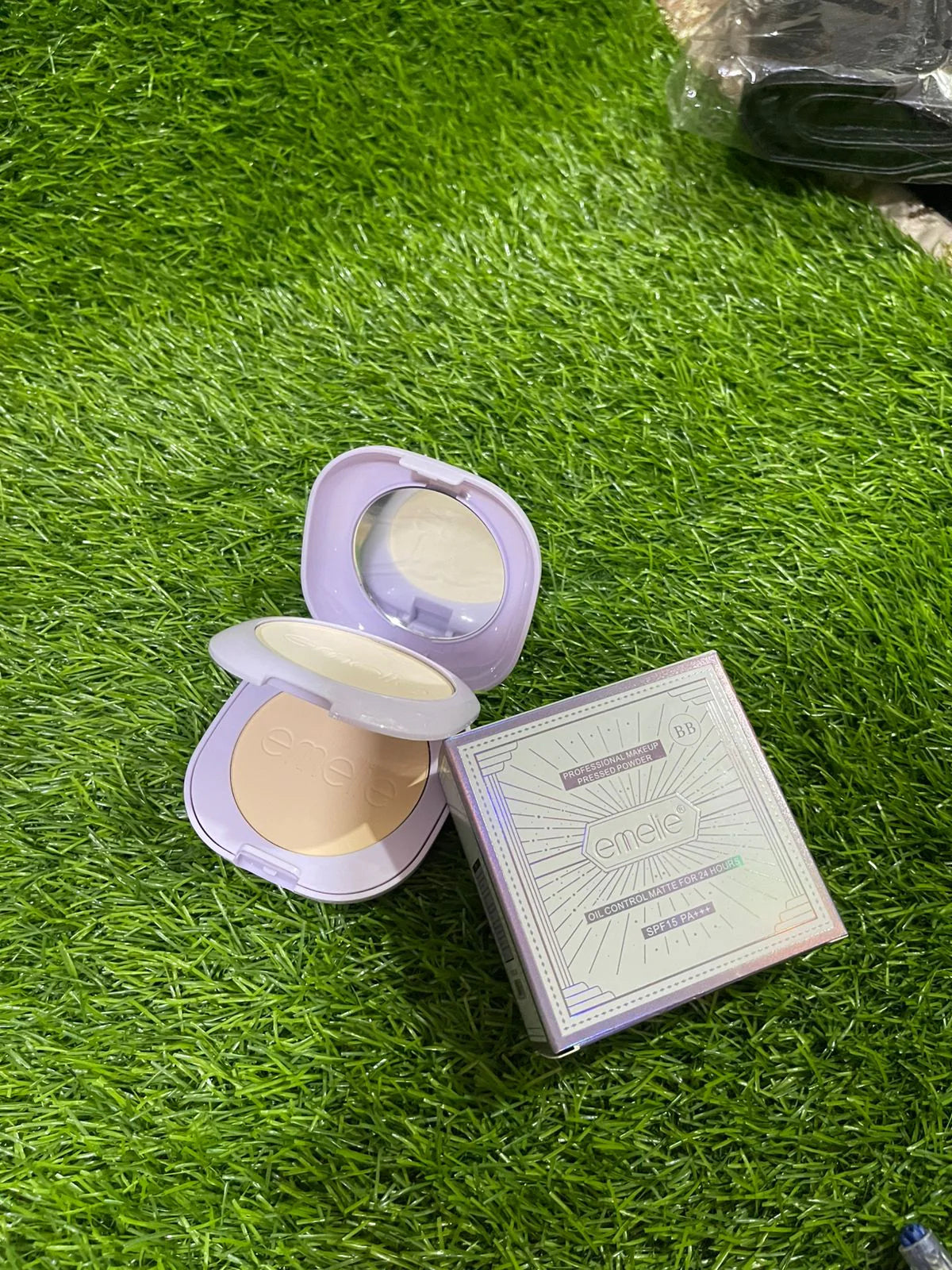 Emelie Oil Control Double Face Powder